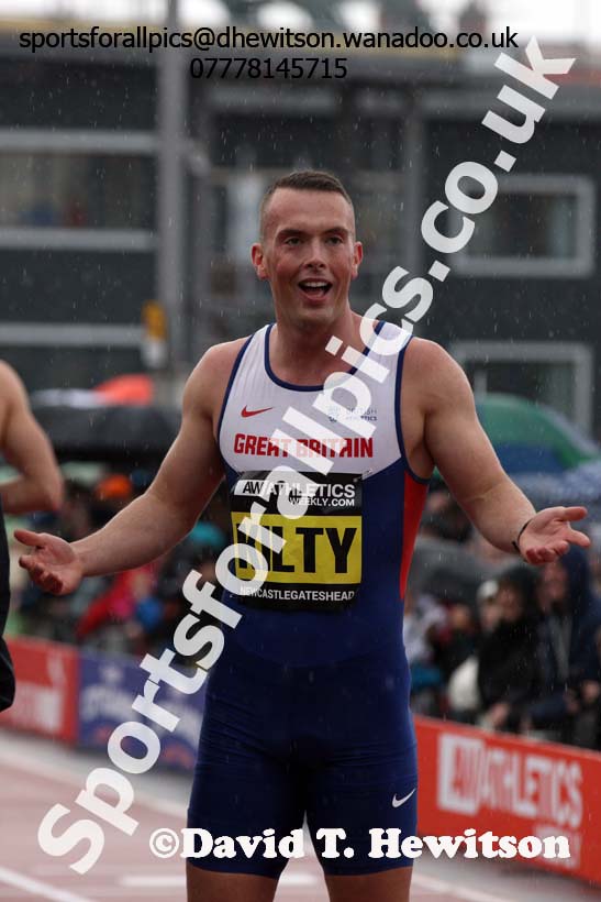 Richard Kilty after the 150 metres, Great North CityGames. Photo: David T. Hewitson/Sports for All Pics